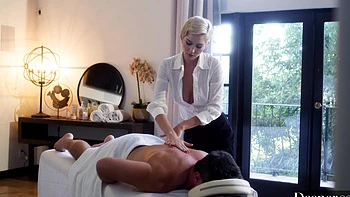 Manuel Ferrara enjoys Skye Blue’s big natural tits