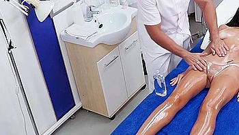 Having Wild And Passionate Sex With Wet Kisses And Orgasms After A Rich Oil Massage - Gina Ferocious