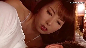 Em Mai Duoc Chong Dan Trai Ve Nha Massager Lon Cho Thoa Man Con Nung