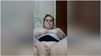 Aries Smoking And Fucking Herself