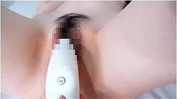 クリ吸引アタルトクッス電マよりヤハいと噂のサtィスファイヤーて快感悶絶っーclit Licking Vibrator Brings Her Clit To Contracting Orgasm