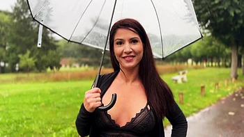 Luna, 30 years old, makeup artist! - Jacquie et Michel TV