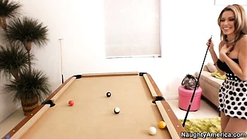 Fit MILF with enhanced tits Courtney Cummz nailed in POV angle