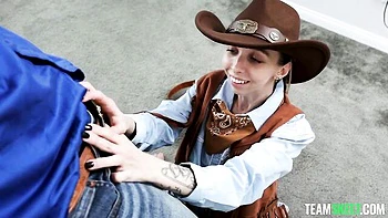 Skinny inked chick Breezy Bri screwed in the missionary pose by big cock