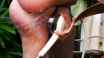 Brunette Linsey Dawn McKenzie reveals her gigantic natural tits