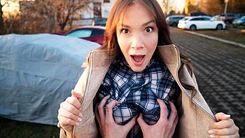 Doll with perfect round ass Paola Guerra likes jumping on a big dick