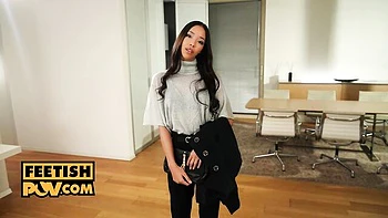 Amazing Lia Lin's feet smut