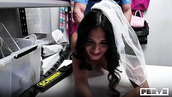 Lustful Luxe La Fox at big ass smut