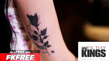 Flashy Scarlett Rosewood - hd dirt - Filthy Kings