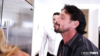 Delightful Tommy Gunn and Janna Hicks - reverse cowgirl movie - Cherry Pimps