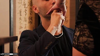 Bubbly Gal's milf action