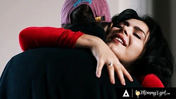 Exquisite Valentina Nappi's sloppy deepthroat smut