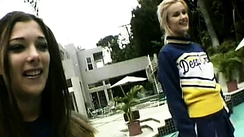 blonde teen fingering live shows on k