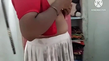 Hot Indian Desi Aunty S Bothing Video