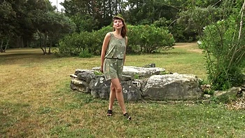 Sophia, 29 years old, sales assistant in Rouen! - Jacquie et Michel TV