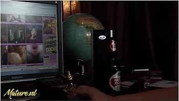 Horny Milf Gets Her Asshole Pounded & Filled With Cum