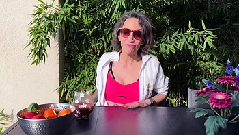 Amandine Pellissard, Chat-Bite and Charles Vassal: from TV to sex! - Jacquie et Michel TV