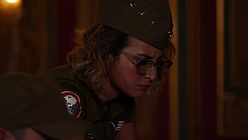 Jessy takes advantage of Alex's weakness - Jacquie et Michel TV