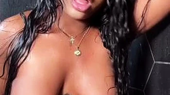 Bay: Blowjob, Doggy  Amateur Porn