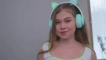 Young baby Meow Miu 18yo ! Nick's Anal Casting