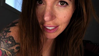 Love Chat Big Boobs Brunette Masturbating For Cam