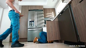 Kitchen fuck in the doggy style with a big-bottomed chick Angela White