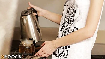 X Feeds featuring Leo Dee's shaved action