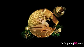 Teenie Gives A Special Treatment To Her Gf With Lauren Oconner