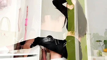 Blonde and brunette lesbian babes love