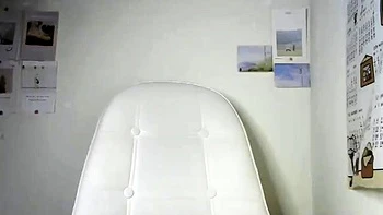 Amateur big ass brunette teen with