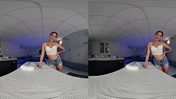 Carolina Guerrero’s oiled massage turns into hardcore pussy fuck