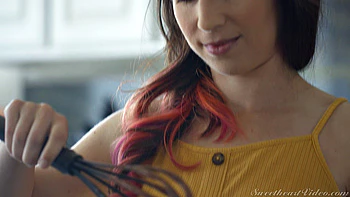 Squirting Lesbians 3 Scene 3 - Extra Juicy