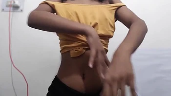 Hot Desi Indian Muslim Girl Sana Making Nude Fingering Video