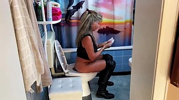 German MILF Petra Wegat Dirty Toilet Talk & Pissing Fetish with Girlfriend SweetSusi