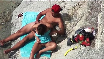 Couple mutually masturbation on the beach!: Amateur, Bongacams  Beach Sex Porn