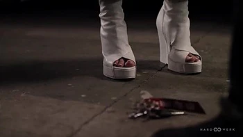 Gabi Gold Gangbang Car Sex - Blowjob & Double Penetration in Backseat