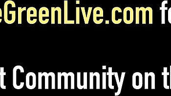 Big-ass blonde Maggie Green doggystyle fuck