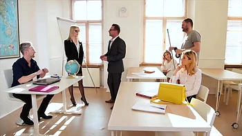 Lavyana, 29 years old, salesperson in Lille! - Jacquie et Michel TV