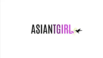 Petite Asian ladyboy jerks off with oil