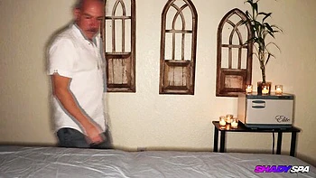 Shady Spa - deep throat xxx