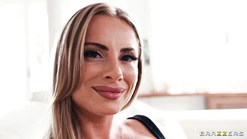 Brazzers Exxtra: Big tits blonde gets side fucked