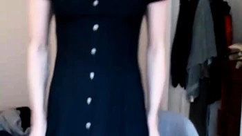 Amateur Teen Masturbates on Webcam