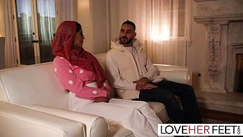 Sophia Leone's Dirty Footjob Fetish in Milan