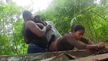 THEY CAUGHT US IN THE BATHROOM AS I TAKE MY BOYFRIEND TO FUCK ME HARDCORE