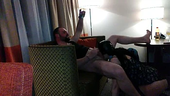 Ma première soirée échangiste: femme salope baisée en face