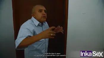 Petite se pone cachonda al tener un pervertido recuerdo