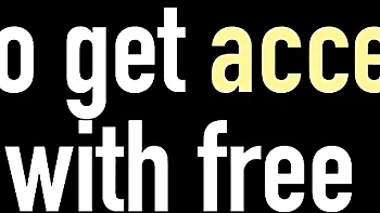 Charlee madura se masturba com dildo enorme