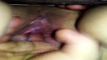 German Amateur Gets Pussy Fingering Massage