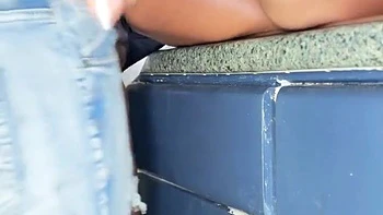 Le cul tatoué de ma demi-sœur en No Nut November