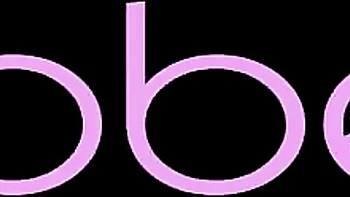 Asian trans hottie jerks off solo ass